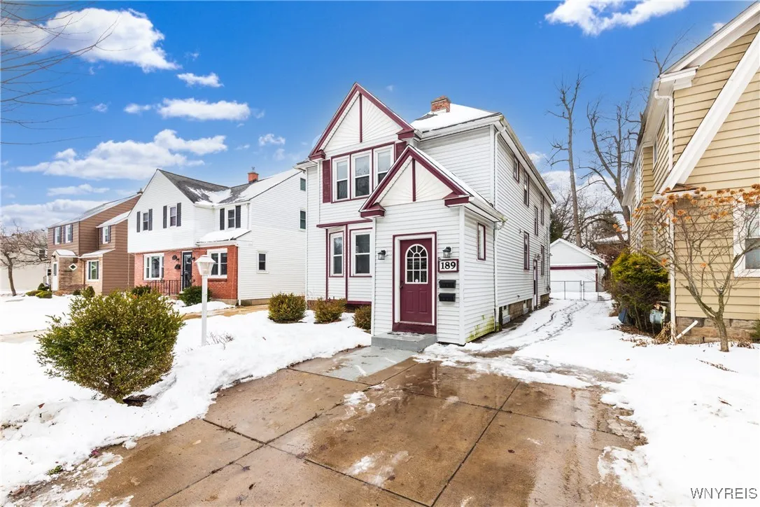 189 Hamilton Drive 1, Amherst, New York 14226, Amherst, New York 14226, 2 Bedrooms Bedrooms, 7 Rooms Rooms,1 BathroomBathrooms,Residential Lease,Closed,189 Hamilton Drive 1, Amherst, New York 14226,0,B1655423