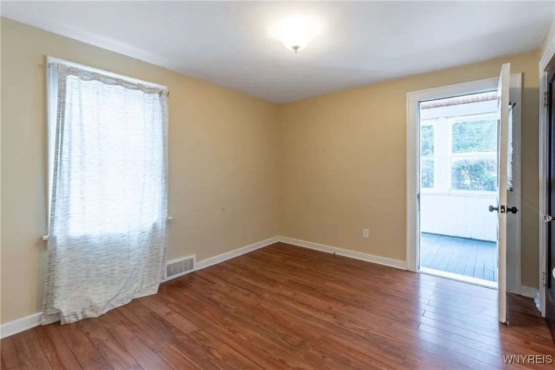 189 Hamilton Drive 1, Amherst, New York 14226, Amherst, New York 14226, 2 Bedrooms Bedrooms, 7 Rooms Rooms,1 BathroomBathrooms,Residential Lease,Closed,189 Hamilton Drive 1, Amherst, New York 14226,0,B1655423
