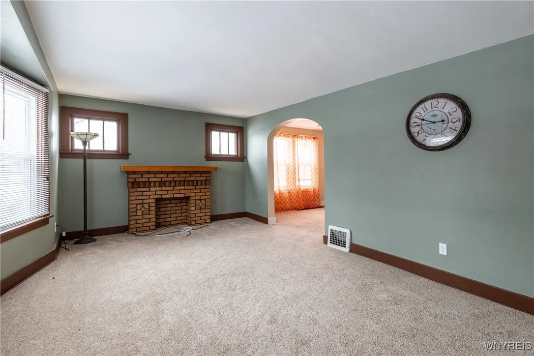 189 Hamilton Drive 1, Amherst, New York 14226, Amherst, New York 14226, 2 Bedrooms Bedrooms, 7 Rooms Rooms,1 BathroomBathrooms,Residential Lease,Closed,189 Hamilton Drive 1, Amherst, New York 14226,0,B1655423