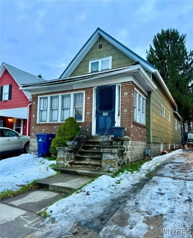 195 Hertel Avenue, Buffalo, New York 14207, Buffalo, New York 14207, 3 Bedrooms Bedrooms, 4 Rooms Rooms,1 BathroomBathrooms,Residential,Closed,195 Hertel Avenue, Buffalo, New York 14207,0,B1655450