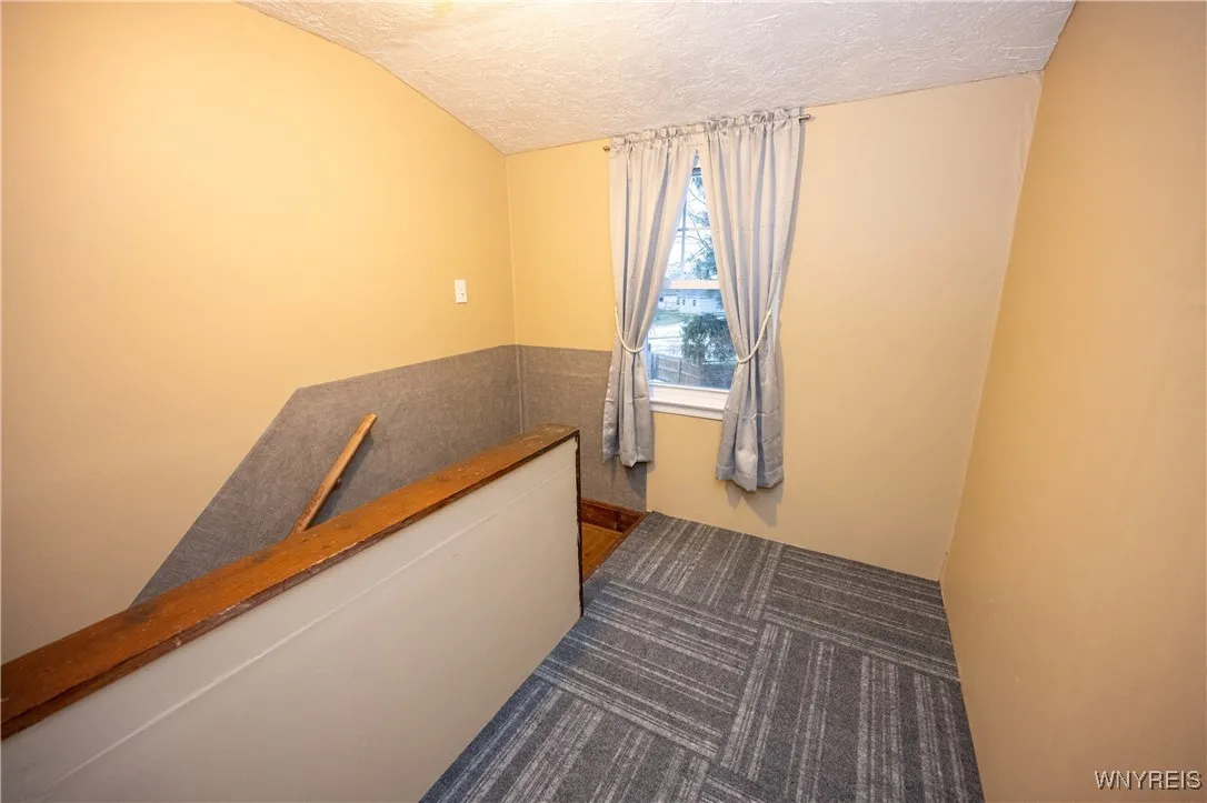 4664 Tomaka Drive, Hamburg, New York 14075, Hamburg, New York 14075, 4 Bedrooms Bedrooms, 6 Rooms Rooms,1 BathroomBathrooms,Residential,For Sale,4664 Tomaka Drive, Hamburg, New York 14075,0,B1655071