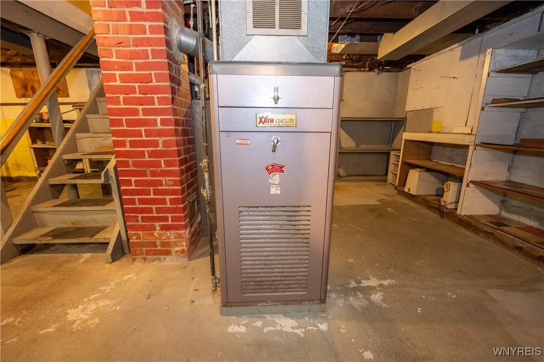 4664 Tomaka Drive, Hamburg, New York 14075, Hamburg, New York 14075, 4 Bedrooms Bedrooms, 6 Rooms Rooms,1 BathroomBathrooms,Residential,For Sale,4664 Tomaka Drive, Hamburg, New York 14075,0,B1655071