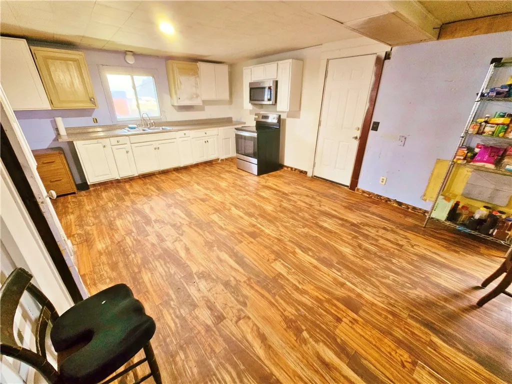 7376 County Route 74, Prattsburgh, New York 14873, Prattsburgh, New York 14873, 3 Bedrooms Bedrooms, 7 Rooms Rooms,1 BathroomBathrooms,Residential,For Sale,7376 County Route 74, Prattsburgh, New York 14873,0,R1655544