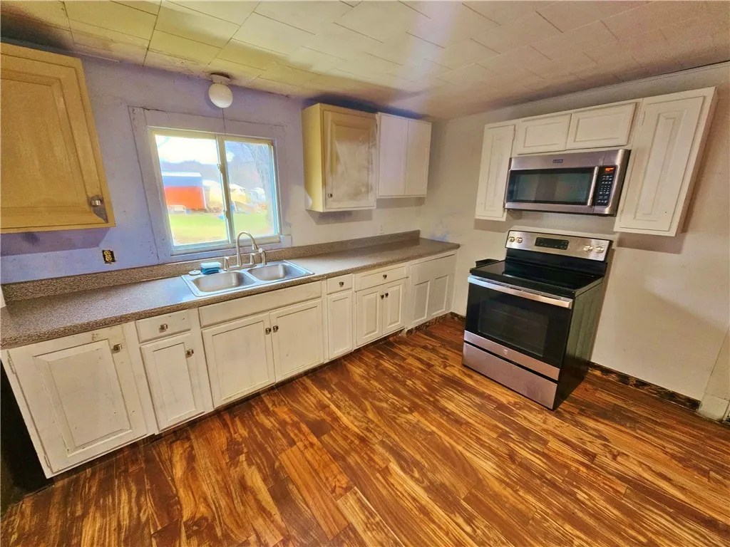 7376 County Route 74, Prattsburgh, New York 14873, Prattsburgh, New York 14873, 3 Bedrooms Bedrooms, 7 Rooms Rooms,1 BathroomBathrooms,Residential,For Sale,7376 County Route 74, Prattsburgh, New York 14873,0,R1655544