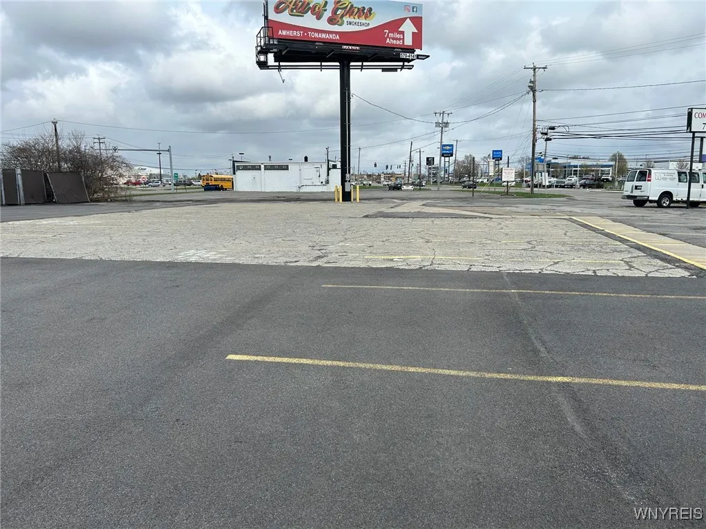 10158 Niagara Falls Boulevard, Niagara Falls, New, Niagara Falls, New York 14304, ,Commercial Lease,For Rent,10158 Niagara Falls Boulevard, Niagara Falls, New ,0,B1655553