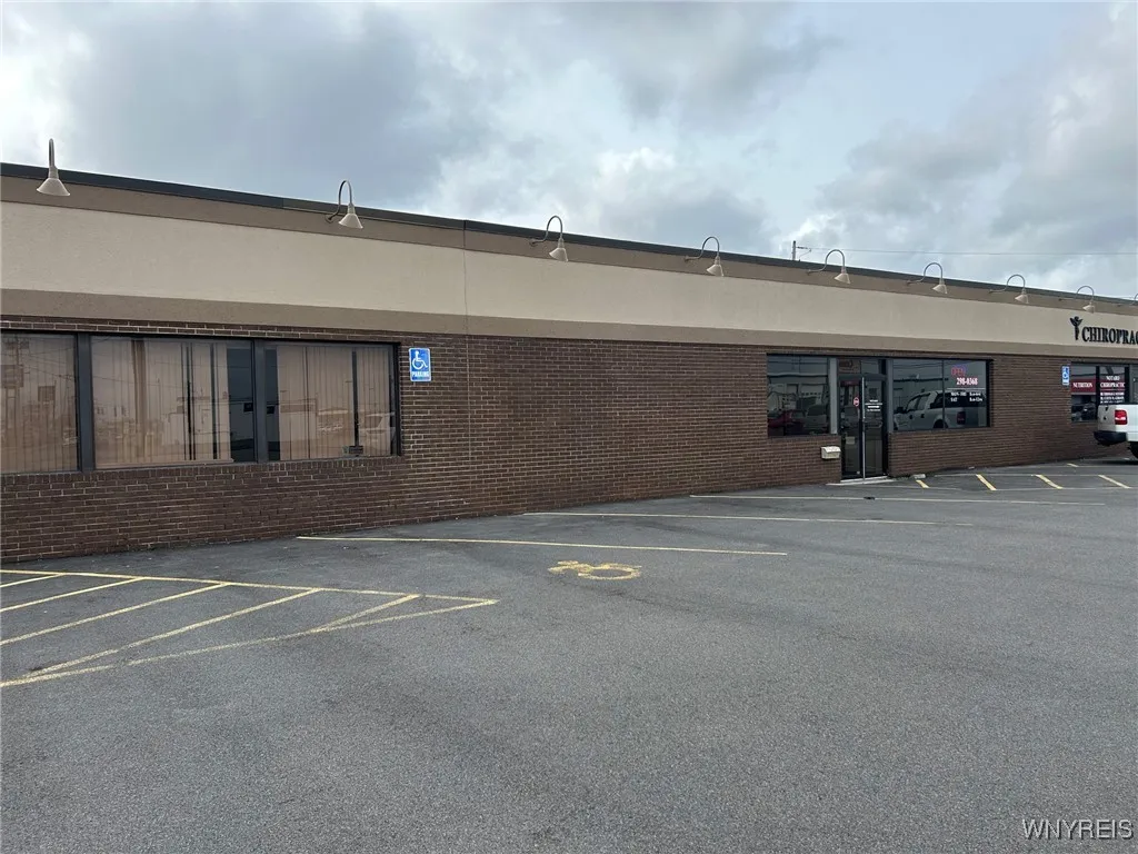 10158 Niagara Falls Boulevard, Niagara Falls, New, Niagara Falls, New York 14304, ,Commercial Lease,For Rent,10158 Niagara Falls Boulevard, Niagara Falls, New ,0,B1655553