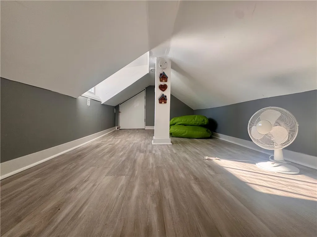 Upstairs Loft Side 2