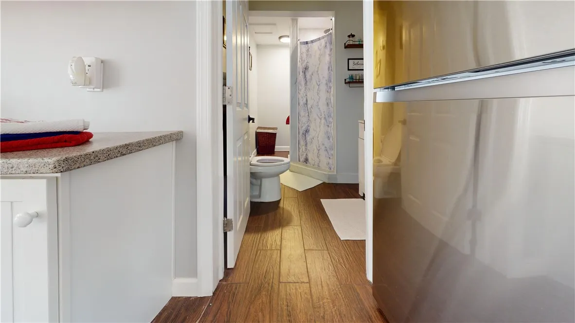 Bathroom with washer and dryer hookup