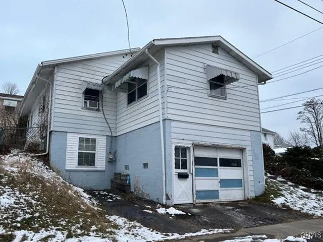 117 Carden Street, Union, New York 13760, Union, New York 13760, 3 Bedrooms Bedrooms, 6 Rooms Rooms,1 BathroomBathrooms,Residential,For Sale,117 Carden Street, Union, New York 13760,0,S1655667