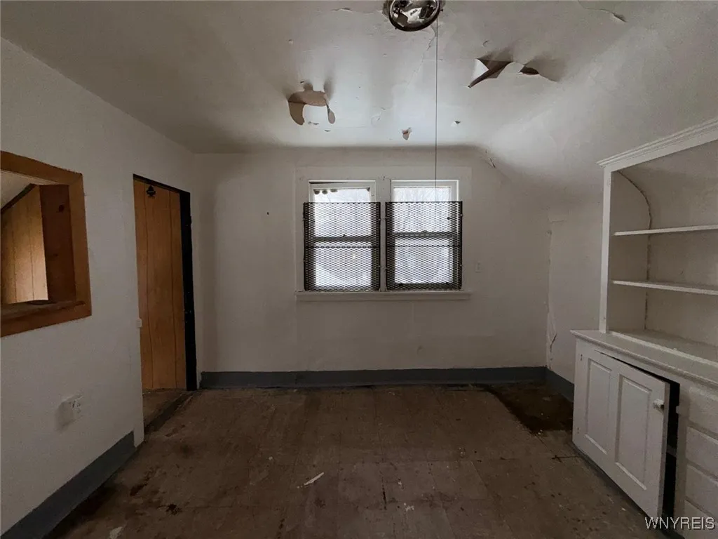 255 Orange Street, Buffalo, New York 14204, Buffalo, New York 14204, 4 Bedrooms Bedrooms, 11 Rooms Rooms,2 BathroomsBathrooms,Residential,For Sale,255 Orange Street, Buffalo, New York 14204,0,B1655688