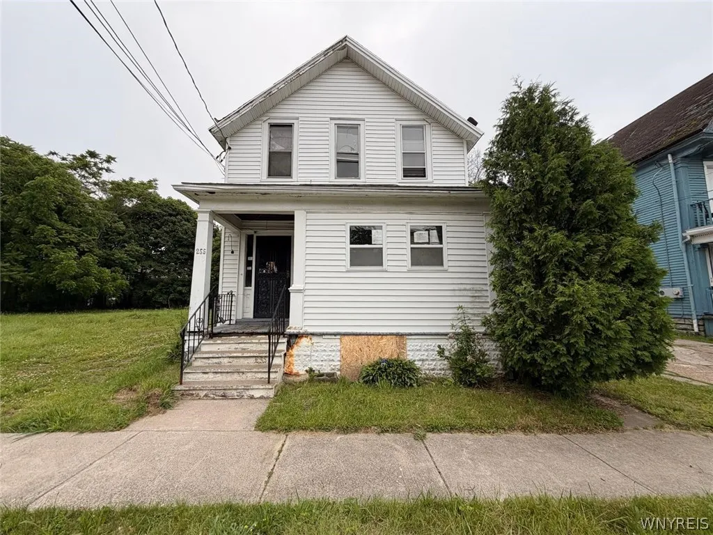 255 Orange Street, Buffalo, New York 14204, Buffalo, New York 14204, 4 Bedrooms Bedrooms, 11 Rooms Rooms,2 BathroomsBathrooms,Residential,For Sale,255 Orange Street, Buffalo, New York 14204,0,B1655688