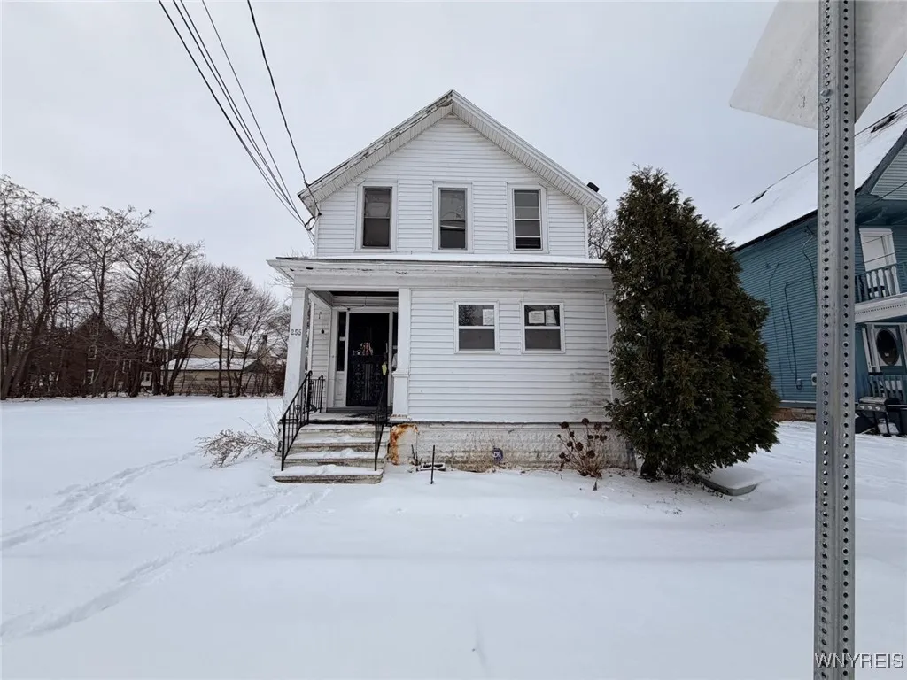 255 Orange Street, Buffalo, New York 14204, Buffalo, New York 14204, 4 Bedrooms Bedrooms, 11 Rooms Rooms,2 BathroomsBathrooms,Residential,For Sale,255 Orange Street, Buffalo, New York 14204,0,B1655688