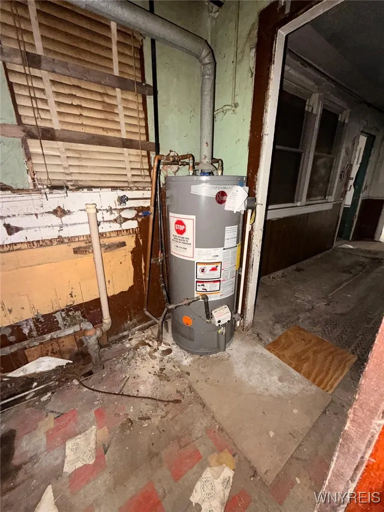 255 Orange Street, Buffalo, New York 14204, Buffalo, New York 14204, 4 Bedrooms Bedrooms, 11 Rooms Rooms,2 BathroomsBathrooms,Residential,For Sale,255 Orange Street, Buffalo, New York 14204,0,B1655688