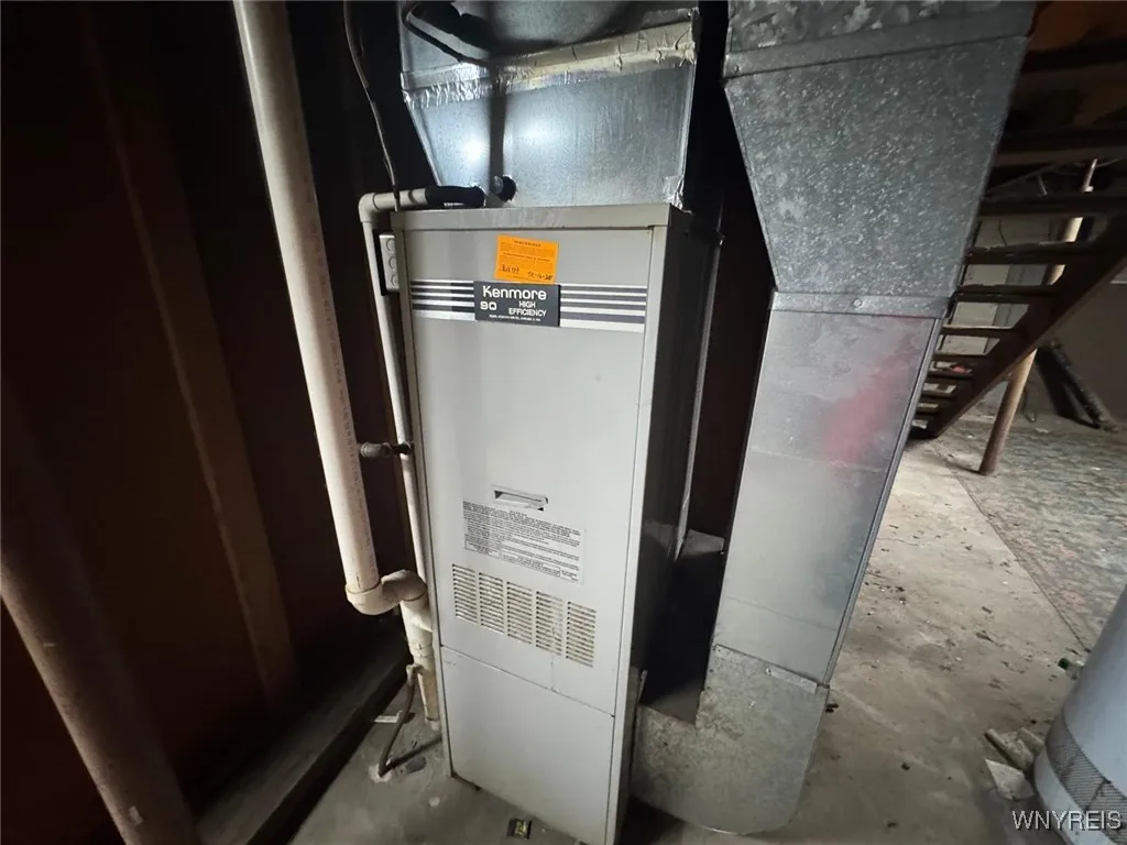 73 Marlowe Avenue, Hamburg, New York 14219, Hamburg, New York 14219, 5 Bedrooms Bedrooms, ,3 BathroomsBathrooms,Residential,For Sale,73 Marlowe Avenue, Hamburg, New York 14219,0,B1655692