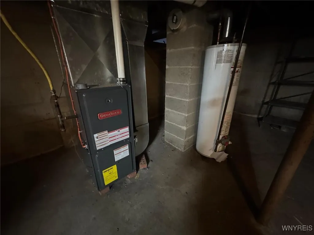 73 Marlowe Avenue, Hamburg, New York 14219, Hamburg, New York 14219, 5 Bedrooms Bedrooms, ,3 BathroomsBathrooms,Residential,For Sale,73 Marlowe Avenue, Hamburg, New York 14219,0,B1655692