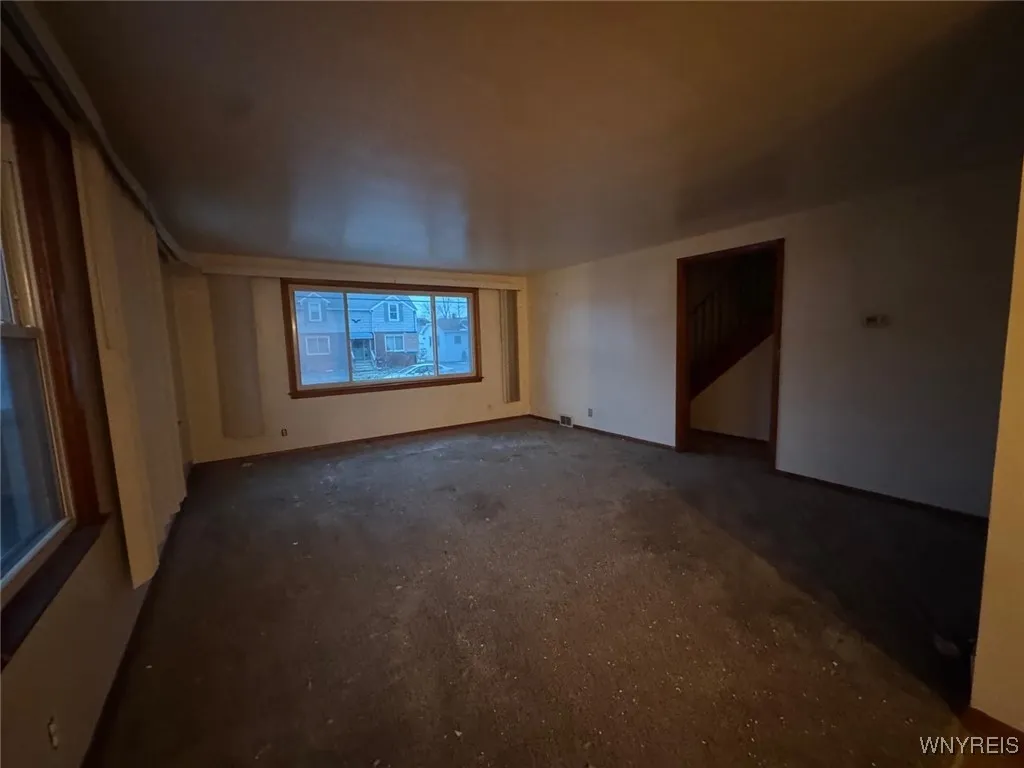 73 Marlowe Avenue, Hamburg, New York 14219, Hamburg, New York 14219, 5 Bedrooms Bedrooms, ,3 BathroomsBathrooms,Residential,For Sale,73 Marlowe Avenue, Hamburg, New York 14219,0,B1655692