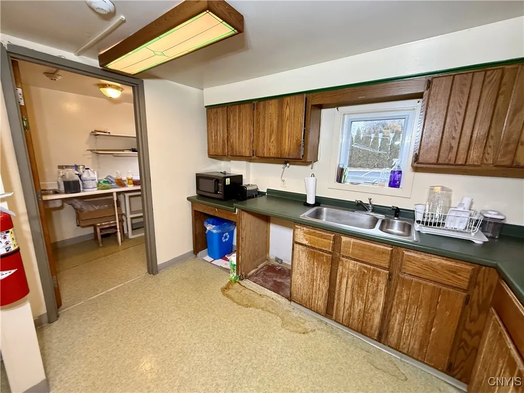 15 Sullivan Street, Cazenovia, New York 13035, Cazenovia, New York 13035, 8 Bedrooms Bedrooms, 15 Rooms Rooms,3 BathroomsBathrooms,Residential,For Sale,15 Sullivan Street, Cazenovia, New York 13035,0,S1655441