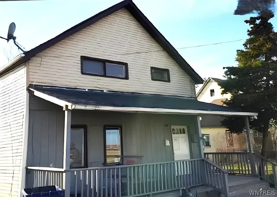 782 Smith Street, Buffalo, New York 14206, Buffalo, New York 14206, 3 Bedrooms Bedrooms, 7 Rooms Rooms,1 BathroomBathrooms,Residential,For Sale,782 Smith Street, Buffalo, New York 14206,0,B1654872