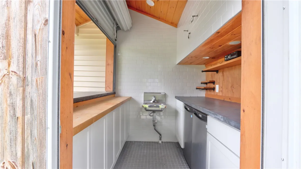 6055 South Street Rd, Fleming, New York 13021, Fleming, New York 13021, 4 Bedrooms Bedrooms, 8 Rooms Rooms,2 BathroomsBathrooms,Residential,For Sale,6055 South Street Rd, Fleming, New York 13021,0,R1655689