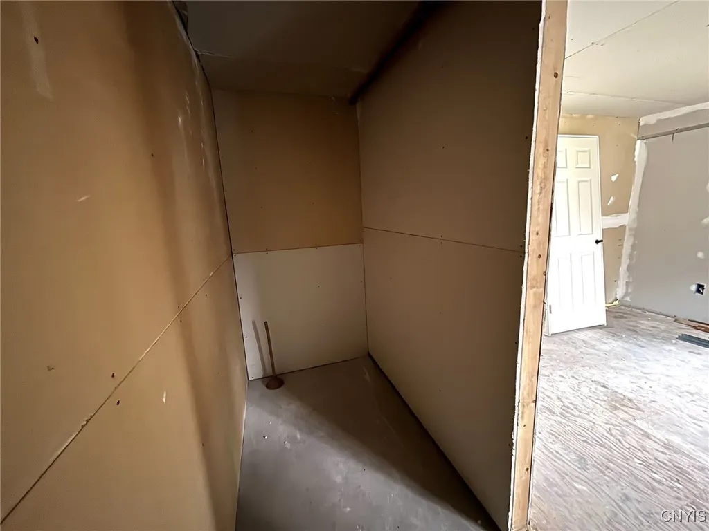 7458 Surbrook Road, Lysander, New York 13027, Lysander, New York 13027, 2 Bedrooms Bedrooms, 5 Rooms Rooms,1 BathroomBathrooms,Residential,For Sale,7458 Surbrook Road, Lysander, New York 13027,0,S1655787