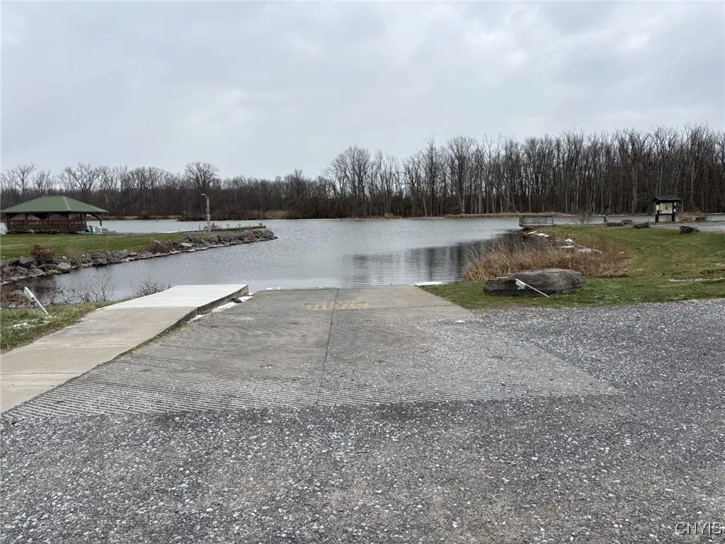 7458 Surbrook Road, Lysander, New York 13027, Lysander, New York 13027, 2 Bedrooms Bedrooms, 5 Rooms Rooms,1 BathroomBathrooms,Residential,For Sale,7458 Surbrook Road, Lysander, New York 13027,0,S1655787