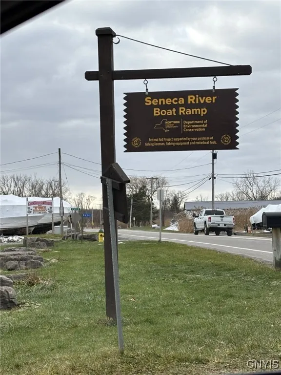 7458 Surbrook Road, Lysander, New York 13027, Lysander, New York 13027, 2 Bedrooms Bedrooms, 5 Rooms Rooms,1 BathroomBathrooms,Residential,For Sale,7458 Surbrook Road, Lysander, New York 13027,0,S1655787