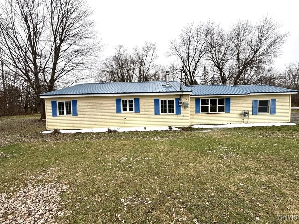 7458 Surbrook Road, Lysander, New York 13027, Lysander, New York 13027, 2 Bedrooms Bedrooms, 5 Rooms Rooms,1 BathroomBathrooms,Residential,For Sale,7458 Surbrook Road, Lysander, New York 13027,0,S1655787