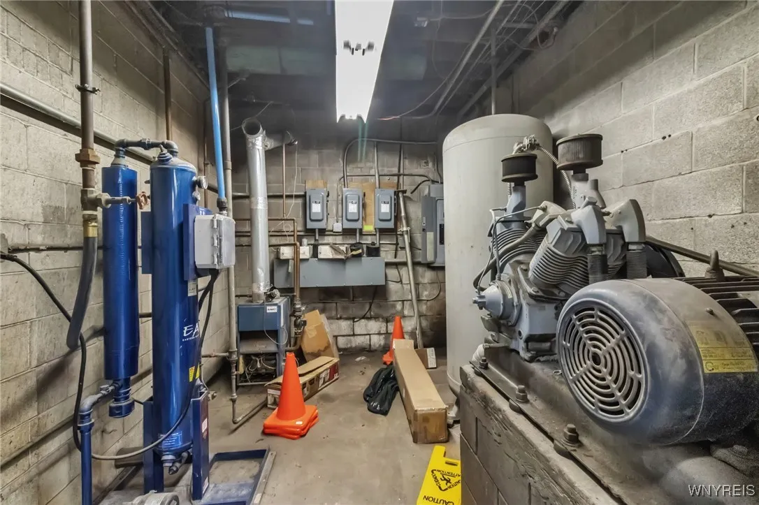 874 Niagara Falls Boulevard, Tonawanda, New York 1, Tonawanda, New York 14223, ,Commercial Sale,For Sale,874 Niagara Falls Boulevard, Tonawanda, New York 1,0,B1655805