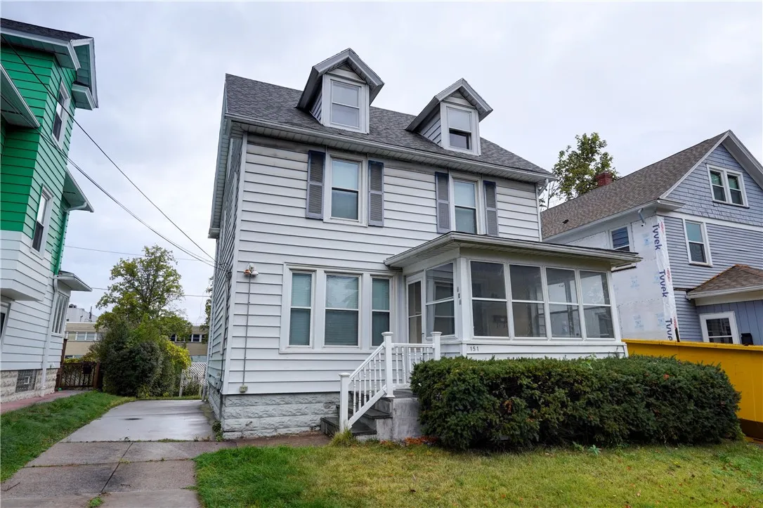 151 Hampden Road, Rochester, New York 14610, Rochester, New York 14610, 4 Bedrooms Bedrooms, 9 Rooms Rooms,1 BathroomBathrooms,Residential Lease,For Rent,151 Hampden Road, Rochester, New York 14610,0,R1655807