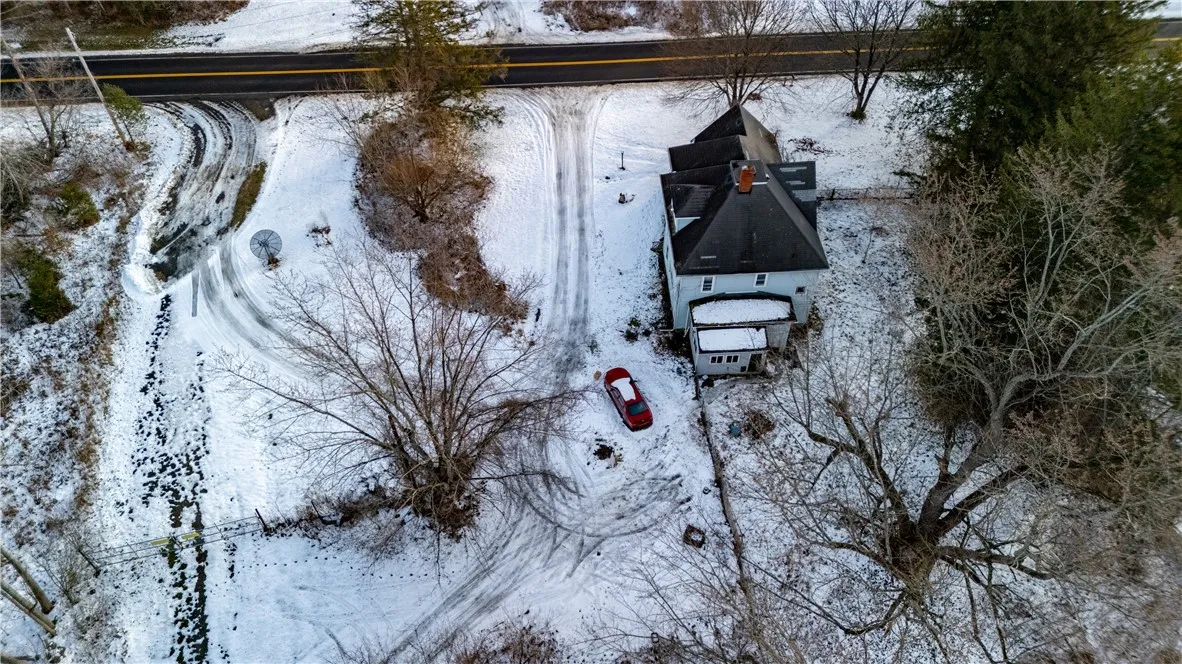 2256 Townline Road, Phelps, New York 14456, Phelps, New York 14456, 4 Bedrooms Bedrooms, 9 Rooms Rooms,1 BathroomBathrooms,Residential,For Sale,2256 Townline Road, Phelps, New York 14456,0,R1653455