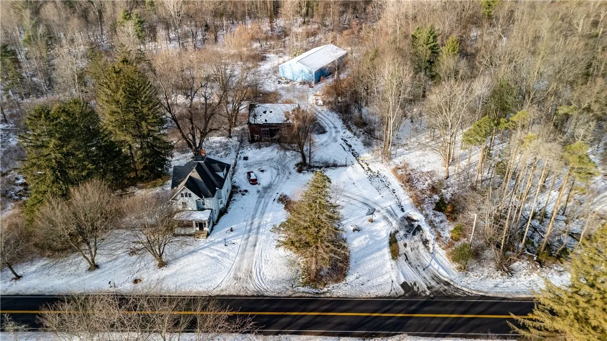 2256 Townline Road, Phelps, New York 14456, Phelps, New York 14456, 4 Bedrooms Bedrooms, 9 Rooms Rooms,1 BathroomBathrooms,Residential,For Sale,2256 Townline Road, Phelps, New York 14456,0,R1653455