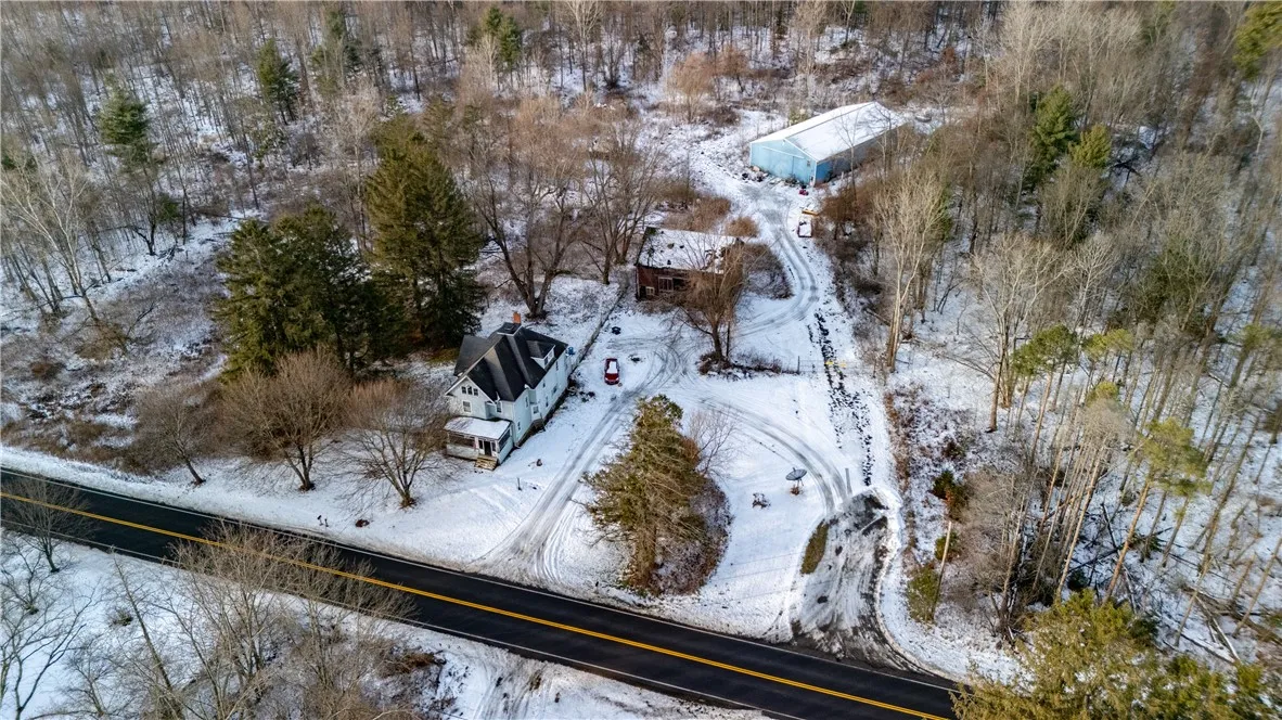 2256 Townline Road, Phelps, New York 14456, Phelps, New York 14456, 4 Bedrooms Bedrooms, 9 Rooms Rooms,1 BathroomBathrooms,Residential,For Sale,2256 Townline Road, Phelps, New York 14456,0,R1653455