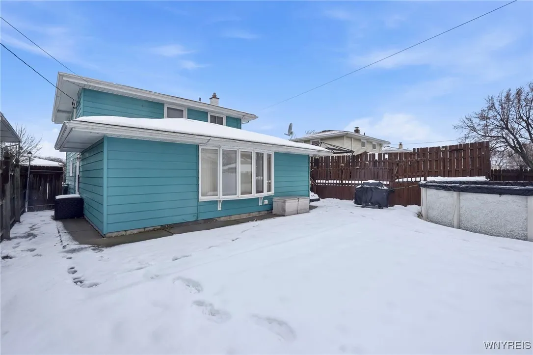 113 Maplegrove Avenue, Tonawanda, New York 14150, Tonawanda, New York 14150, 4 Bedrooms Bedrooms, 9 Rooms Rooms,2 BathroomsBathrooms,Residential,Closed,113 Maplegrove Avenue, Tonawanda, New York 14150,0,B1654297