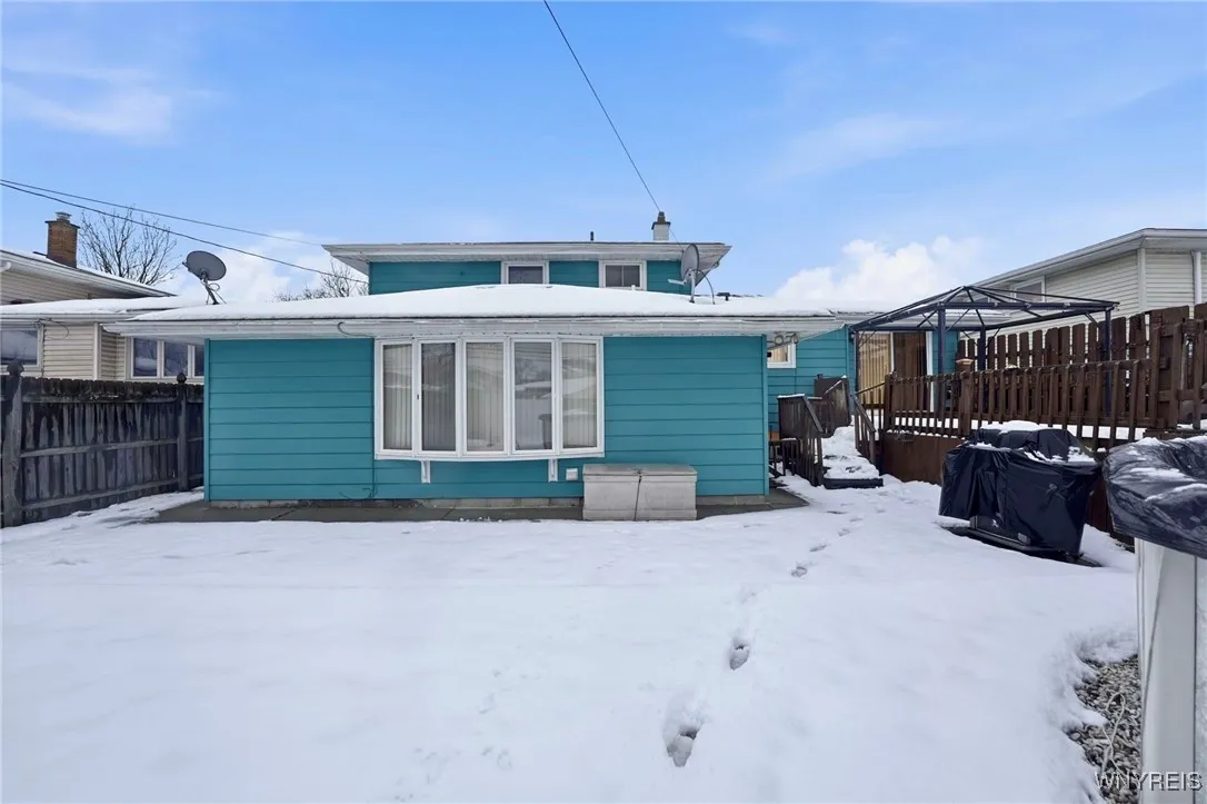 113 Maplegrove Avenue, Tonawanda, New York 14150, Tonawanda, New York 14150, 4 Bedrooms Bedrooms, 9 Rooms Rooms,2 BathroomsBathrooms,Residential,Closed,113 Maplegrove Avenue, Tonawanda, New York 14150,0,B1654297