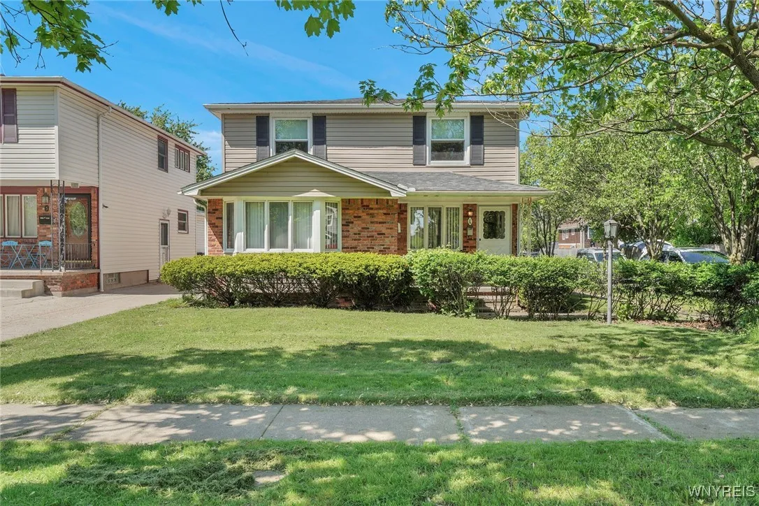 1 Emsworth Avenue, Tonawanda, New York 14223, Tonawanda, New York 14223, 3 Bedrooms Bedrooms, 5 Rooms Rooms,1 BathroomBathrooms,Residential Lease,Closed,1 Emsworth Avenue, Tonawanda, New York 14223,0,B1655838