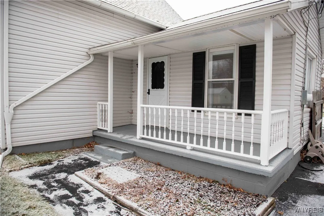 5300 Lake Avenue, Orchard Park, New York 14127, Orchard Park, New York 14127, 3 Bedrooms Bedrooms, 6 Rooms Rooms,1 BathroomBathrooms,Residential,For Sale,5300 Lake Avenue, Orchard Park, New York 14127,0,B1655870