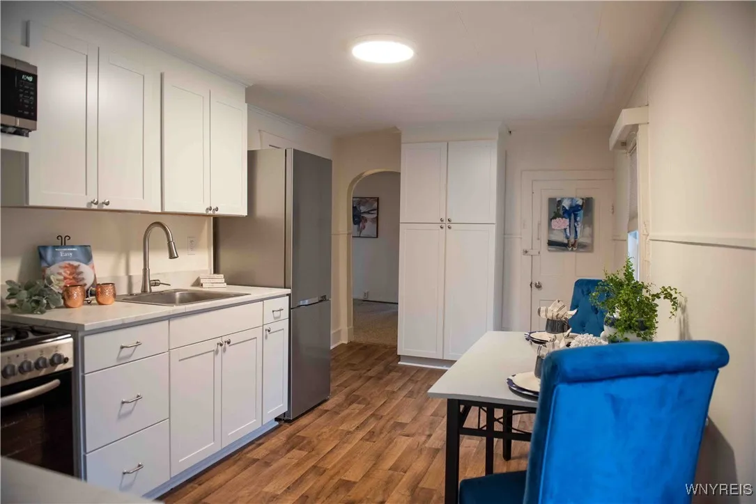 5300 Lake Avenue, Orchard Park, New York 14127, Orchard Park, New York 14127, 3 Bedrooms Bedrooms, 6 Rooms Rooms,1 BathroomBathrooms,Residential,For Sale,5300 Lake Avenue, Orchard Park, New York 14127,0,B1655870