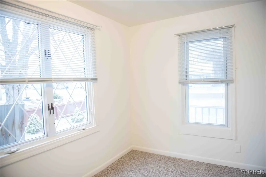 FIRST FLOOR BEDROOM