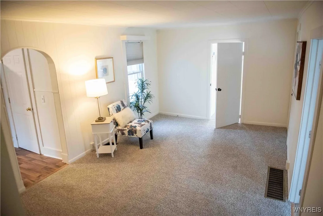 5300 Lake Avenue, Orchard Park, New York 14127, Orchard Park, New York 14127, 3 Bedrooms Bedrooms, 6 Rooms Rooms,1 BathroomBathrooms,Residential,For Sale,5300 Lake Avenue, Orchard Park, New York 14127,0,B1655870