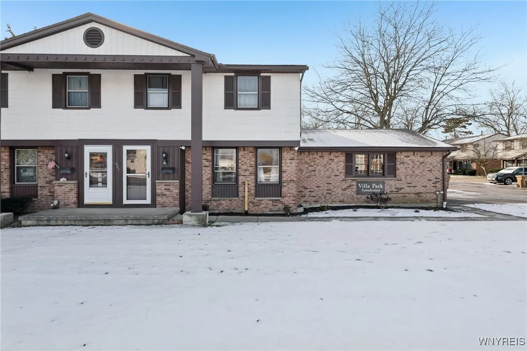 621 French Road R, Cheektowaga, New York 14227, Cheektowaga, New York 14227, 2 Bedrooms Bedrooms, 5 Rooms Rooms,1 BathroomBathrooms,Residential,For Sale,621 French Road R, Cheektowaga, New York 14227,0,B1656017