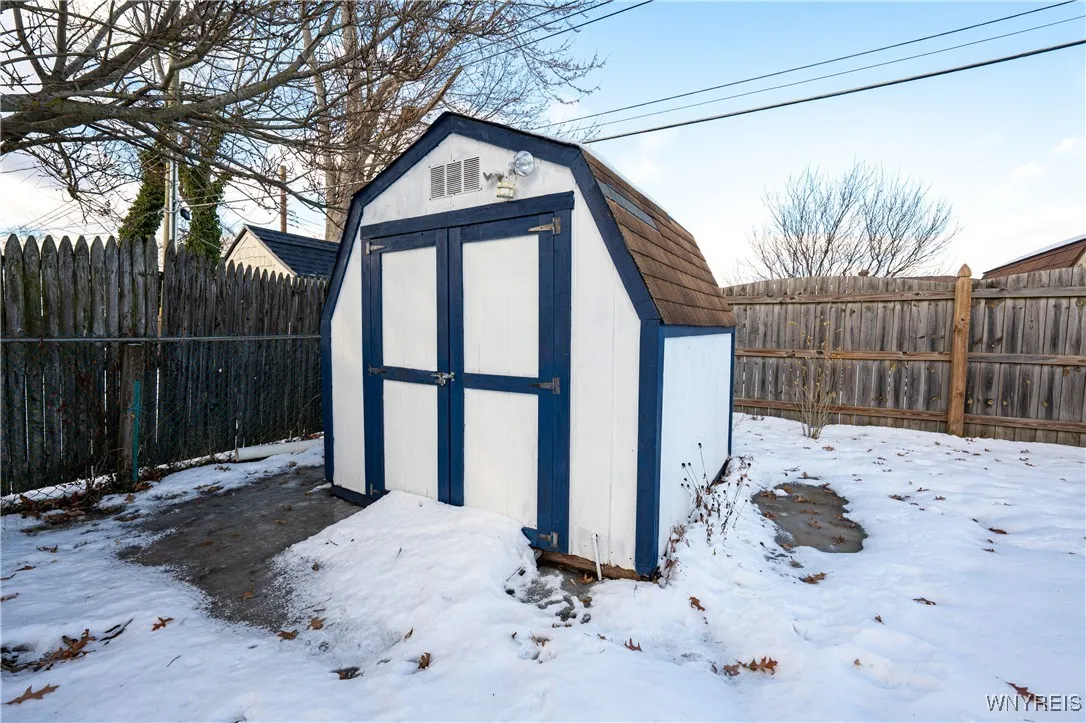 16 Oakwood Drive, Cheektowaga, New York 14227, Cheektowaga, New York 14227, 3 Bedrooms Bedrooms, 7 Rooms Rooms,1 BathroomBathrooms,Residential,For Sale,16 Oakwood Drive, Cheektowaga, New York 14227,0,B1654618