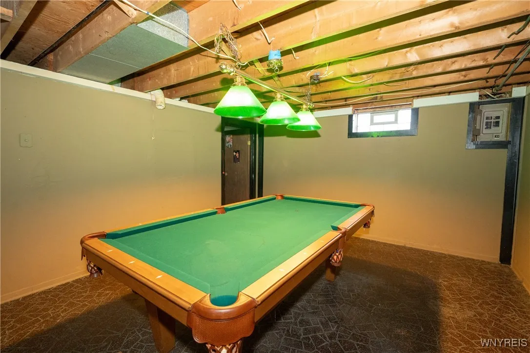 16 Oakwood Drive, Cheektowaga, New York 14227, Cheektowaga, New York 14227, 3 Bedrooms Bedrooms, 7 Rooms Rooms,1 BathroomBathrooms,Residential,For Sale,16 Oakwood Drive, Cheektowaga, New York 14227,0,B1654618