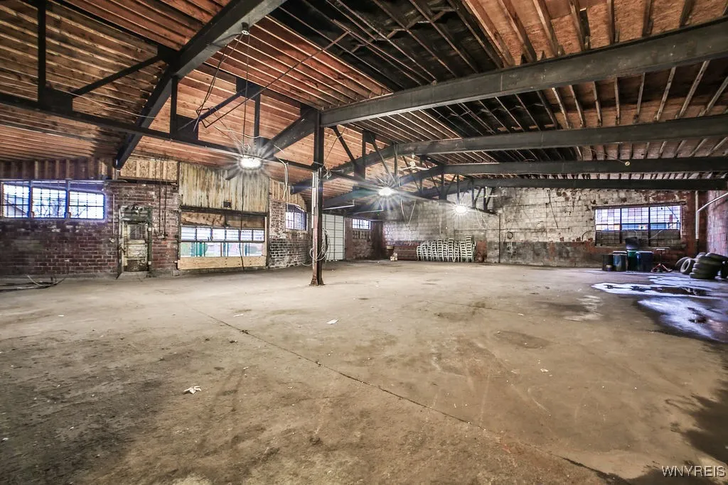 898 Genesee Street, Buffalo, New York 14211, Buffalo, New York 14211, ,Commercial Sale,For Sale,898 Genesee Street, Buffalo, New York 14211,0,B1656030