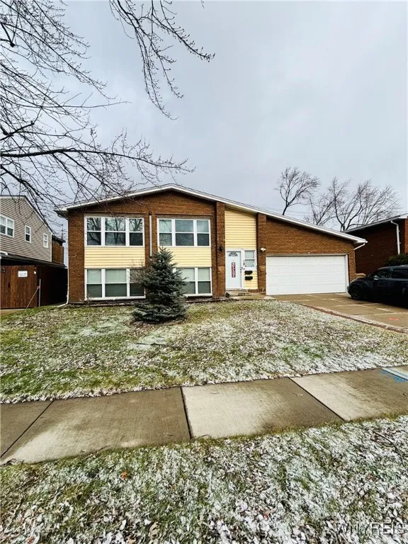 18 Barone Circle, Cheektowaga, New York 14225, Cheektowaga, New York 14225, 3 Bedrooms Bedrooms, 5 Rooms Rooms,1 BathroomBathrooms,Residential Lease,For Rent,18 Barone Circle, Cheektowaga, New York 14225,0,B1656077