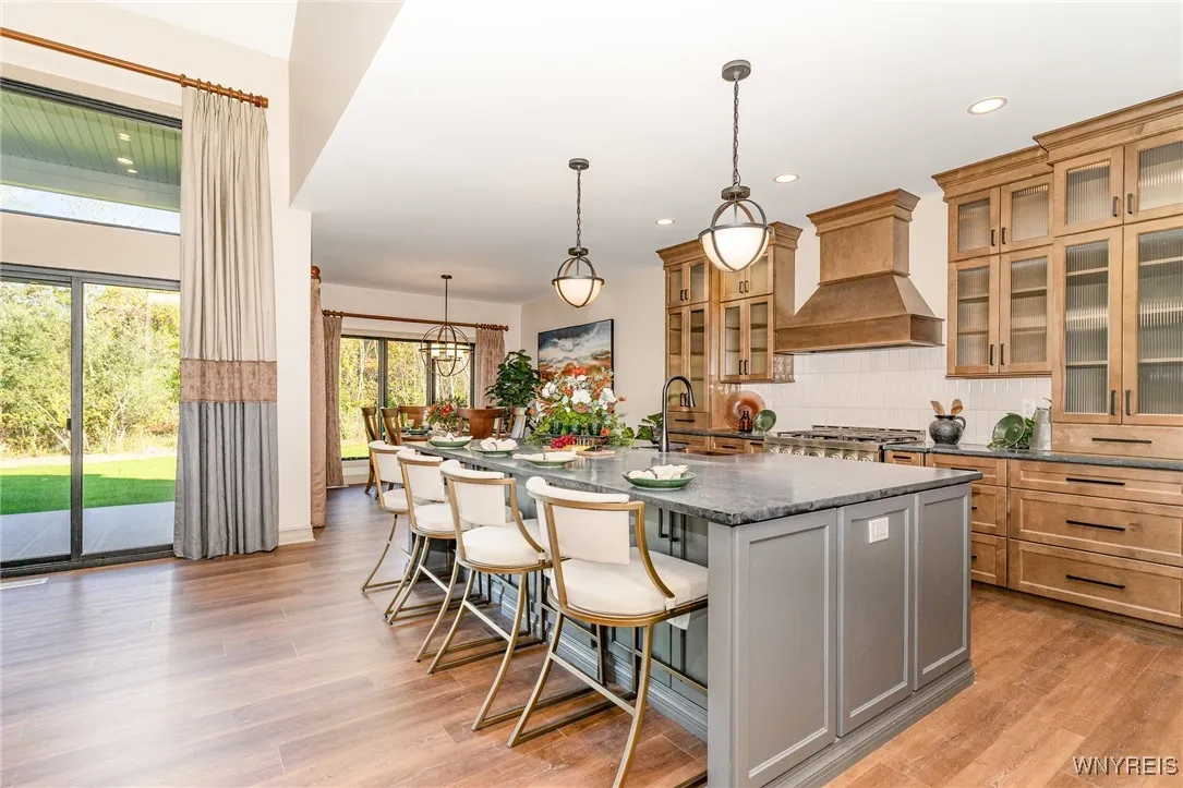 5211 Kandefer's Trail, Clarence, New York 14221, Clarence, New York 14221, 4 Bedrooms Bedrooms, 10 Rooms Rooms,3 BathroomsBathrooms,Residential,For Sale,5211 Kandefer's Trail, Clarence, New York 14221,0,B1656350