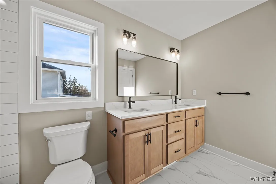 1690 Center Road, West Seneca, New York 14224, West Seneca, New York 14224, 3 Bedrooms Bedrooms, 9 Rooms Rooms,2 BathroomsBathrooms,Residential,Closed,1690 Center Road, West Seneca, New York 14224,0,B1656261
