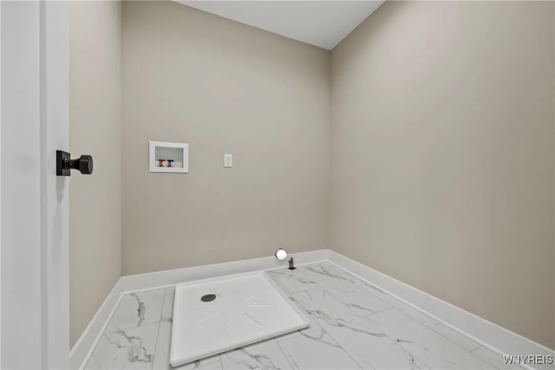 1690 Center Road, West Seneca, New York 14224, West Seneca, New York 14224, 3 Bedrooms Bedrooms, 9 Rooms Rooms,2 BathroomsBathrooms,Residential,Closed,1690 Center Road, West Seneca, New York 14224,0,B1656261