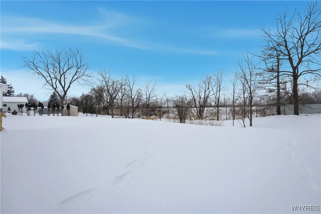 1690 Center Road, West Seneca, New York 14224, West Seneca, New York 14224, 3 Bedrooms Bedrooms, 9 Rooms Rooms,2 BathroomsBathrooms,Residential,Closed,1690 Center Road, West Seneca, New York 14224,0,B1656261