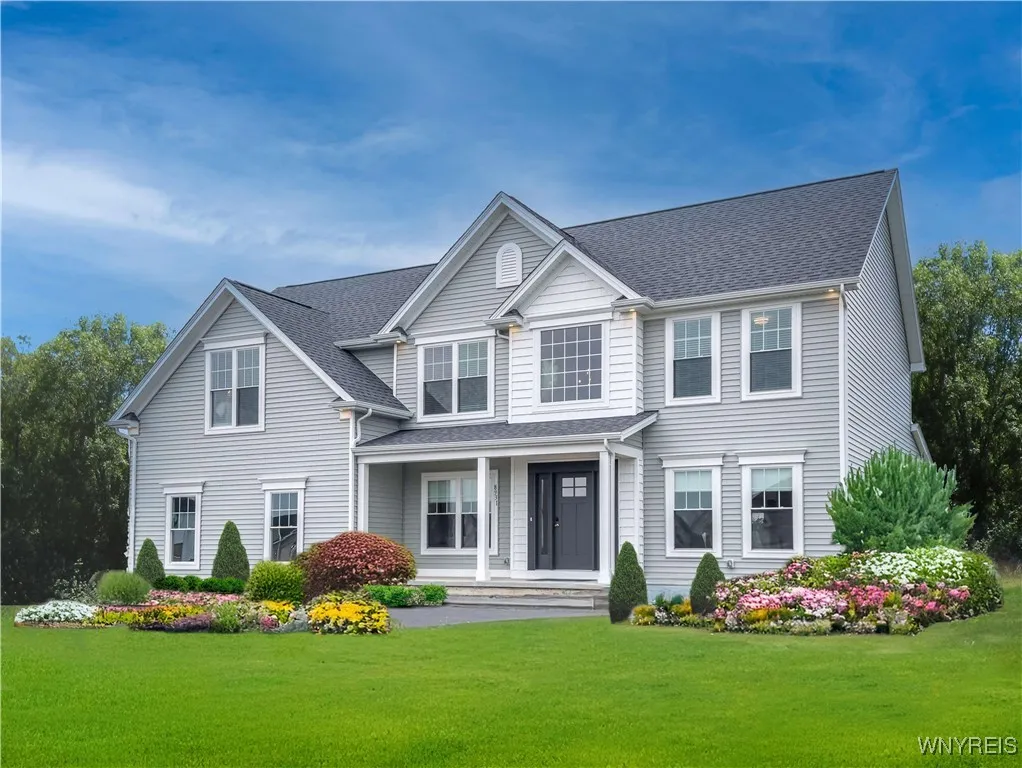 8931 Country Club Drive, Clarence, New York 14032, Clarence, New York 14032, 4 Bedrooms Bedrooms, 9 Rooms Rooms,2 BathroomsBathrooms,Residential,For Sale,8931 Country Club Drive, Clarence, New York 14032,0,B1656445