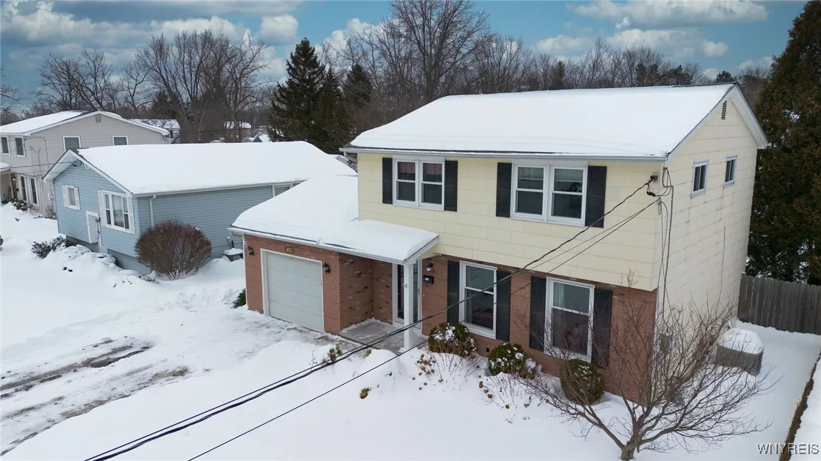 5035 Clarice Drive, Hamburg, New York 14075, Hamburg, New York 14075, 3 Bedrooms Bedrooms, 6 Rooms Rooms,1 BathroomBathrooms,Residential,Closed,5035 Clarice Drive, Hamburg, New York 14075,0,B1656296